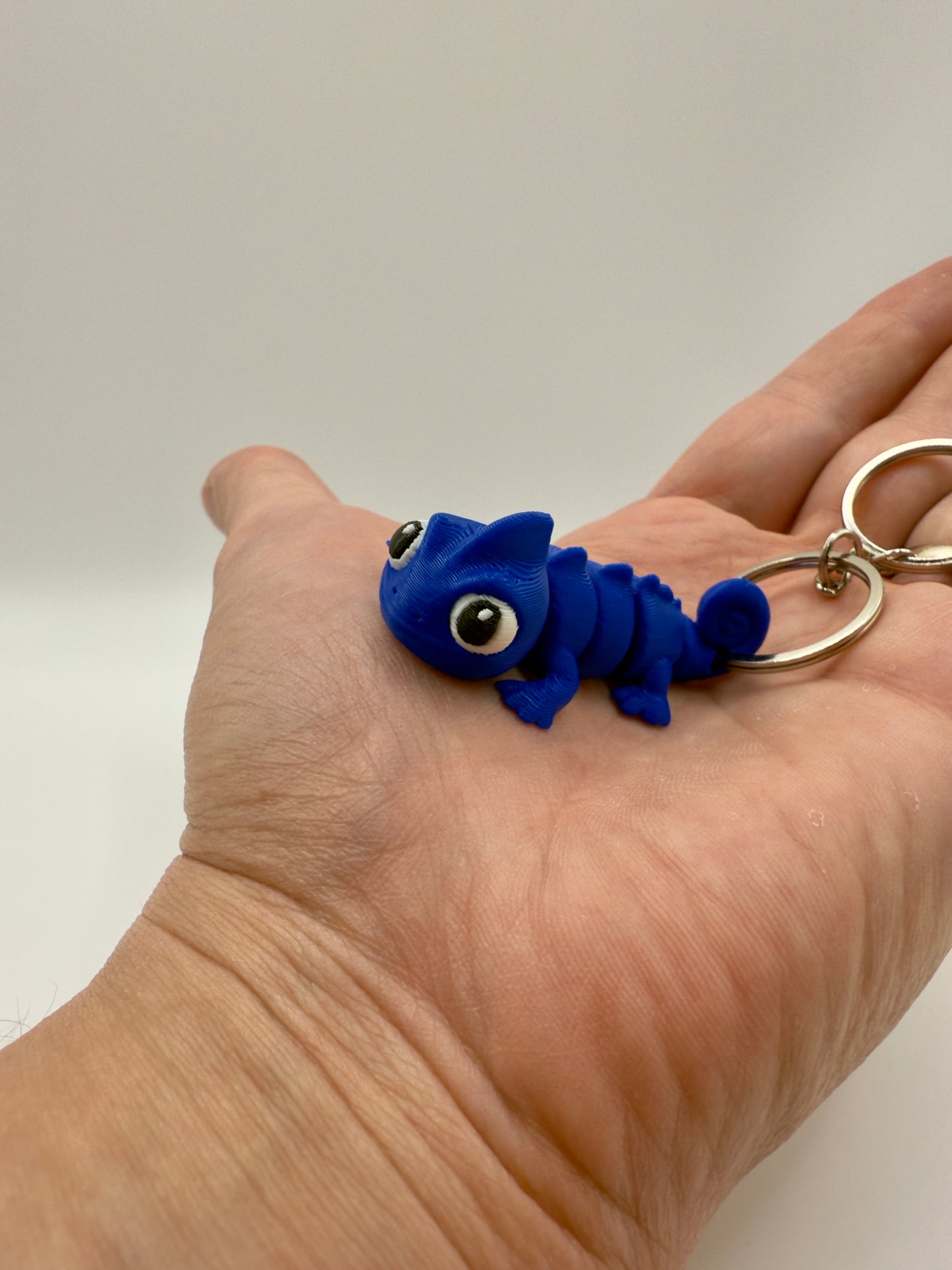 Kameleon Sleutelhanger - Handgemaakte, Schattige Blauwe Accessoire voor Sleutels of Tas - Large