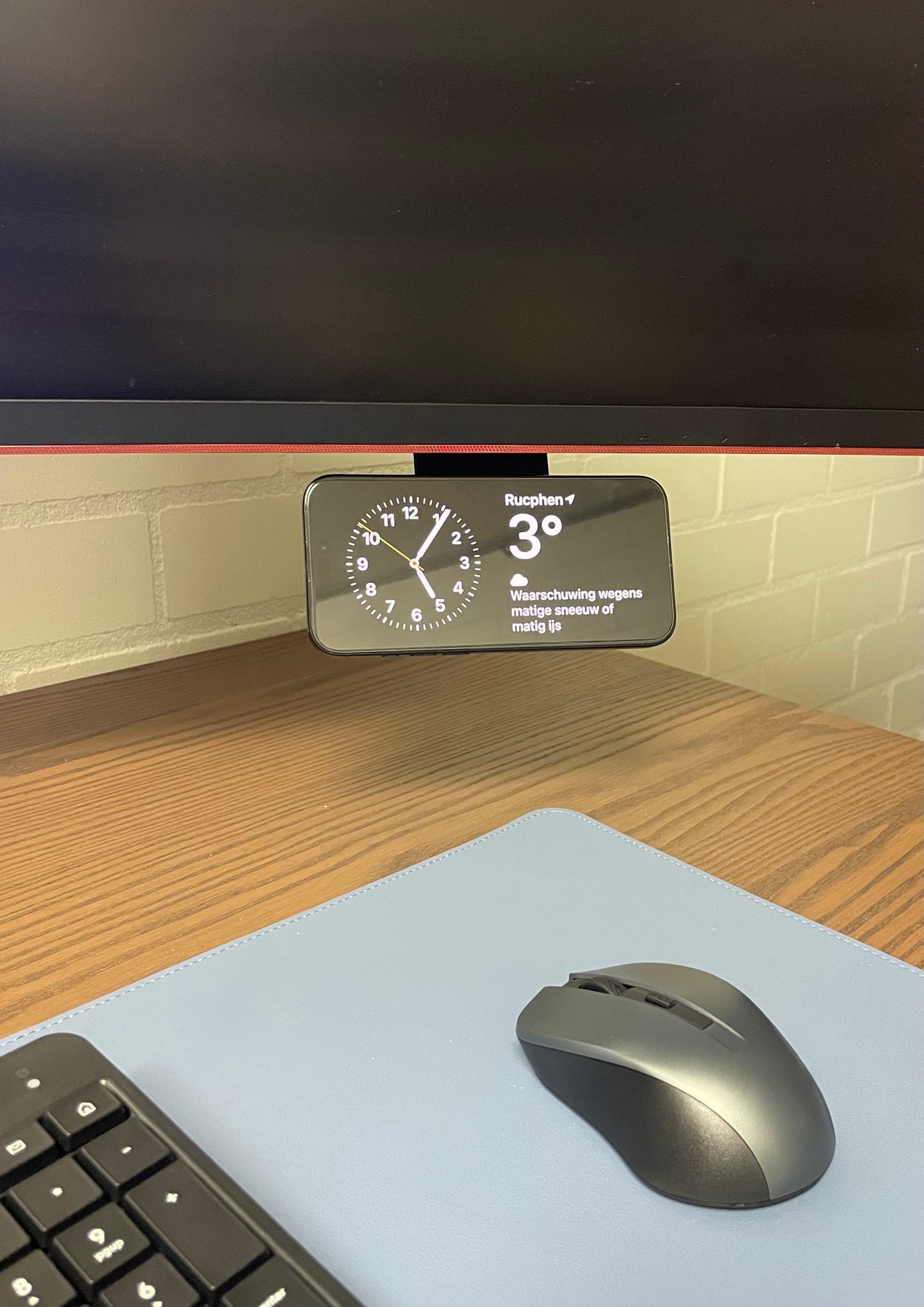 Inschuifbare MagSafe Houder voor Monitor - Horizontale Telefoonhouder voor iPhone Stand-by Modus (Zonder MagSafe Lader)